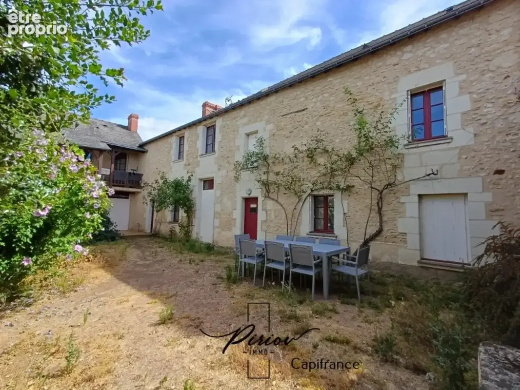 Immeuble de rapport, T2, T3, T3, proximité château, centre ville - photo 3