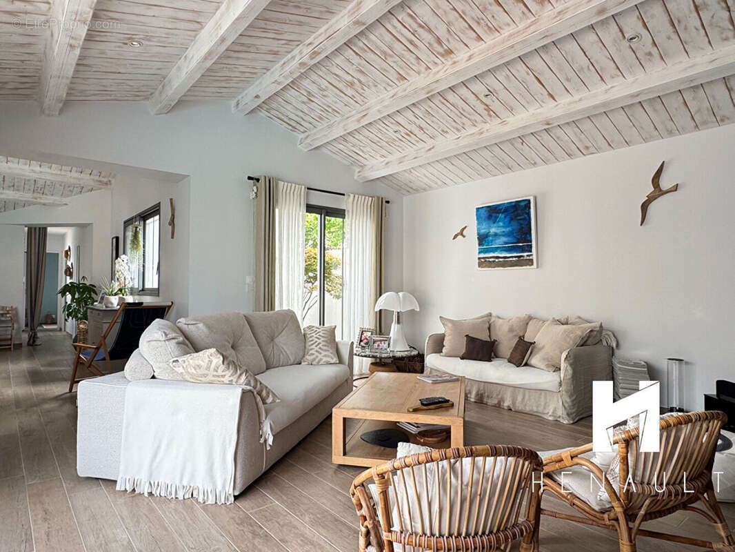 Maison Sainte Marie De Re 5 pièce(s) 139 m2 - photo 4