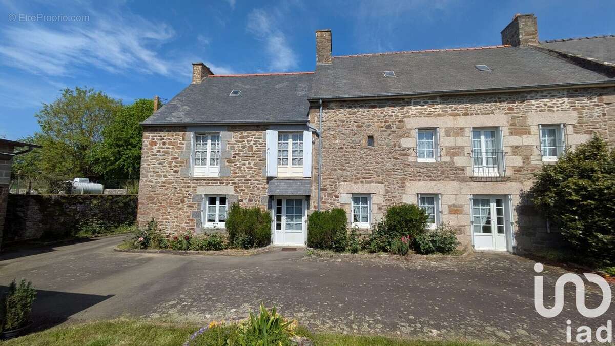 Photo 2 - Maison à LA VICOMTE-SUR-RANCE