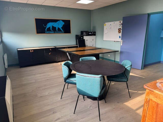 Local professionnel entièrement rénové à Moissac - photo 3