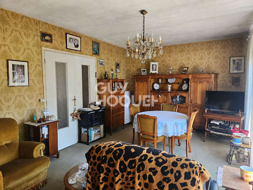 Maison 90 m² à Le Blanc-Mesnil  - photo 4
