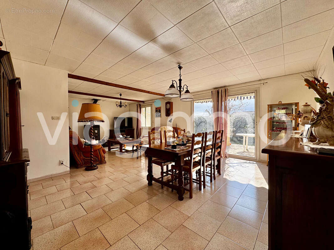 Maison à POURRIERES