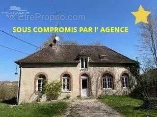 Maison à VILLEMANDEUR