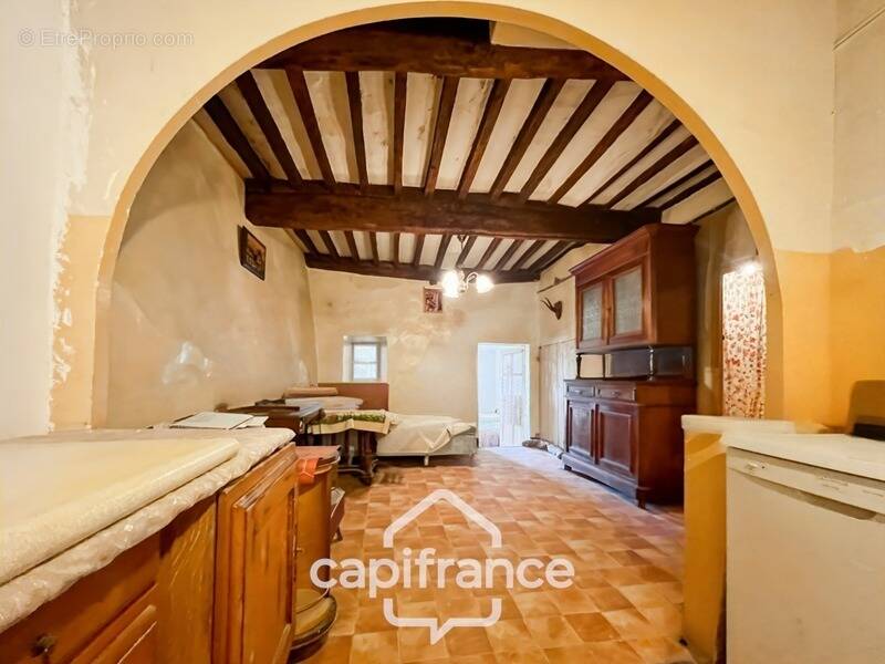 Maison à CAMPS-LA-SOURCE