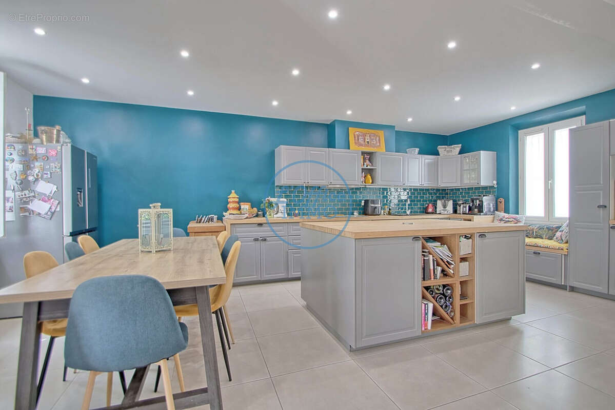 Maison 153 m² à Toulon  - photo 3