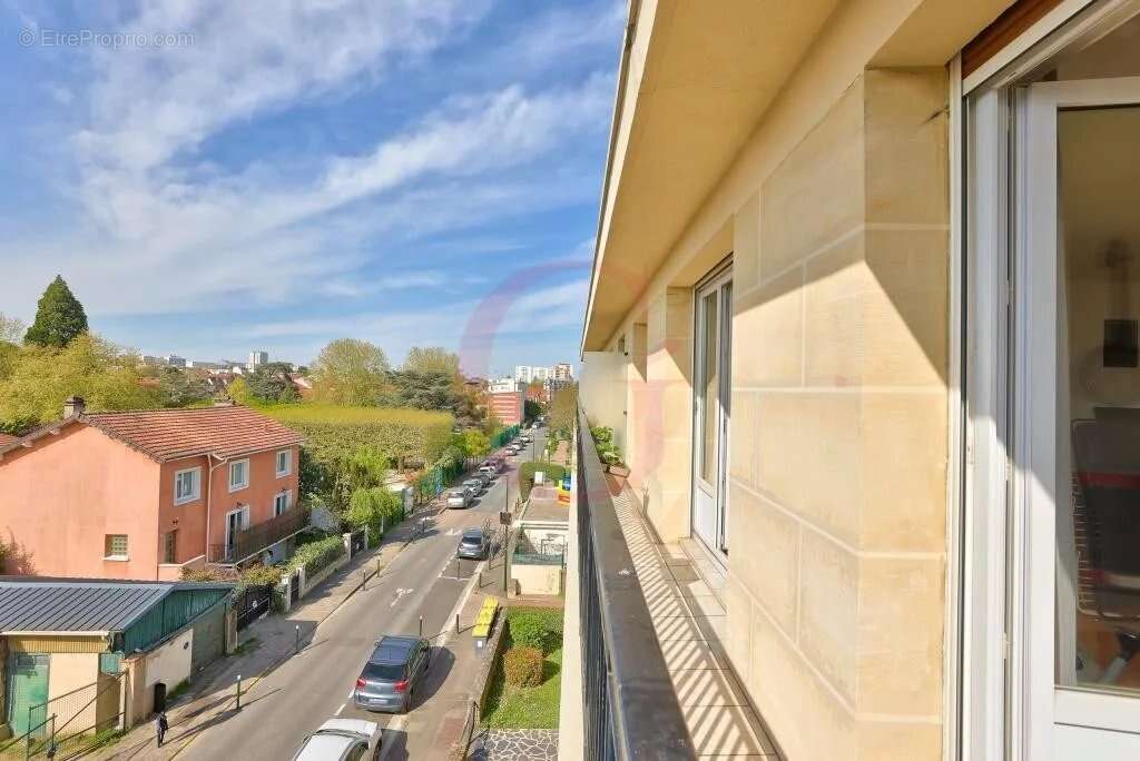 Appartement à BOURG-LA-REINE