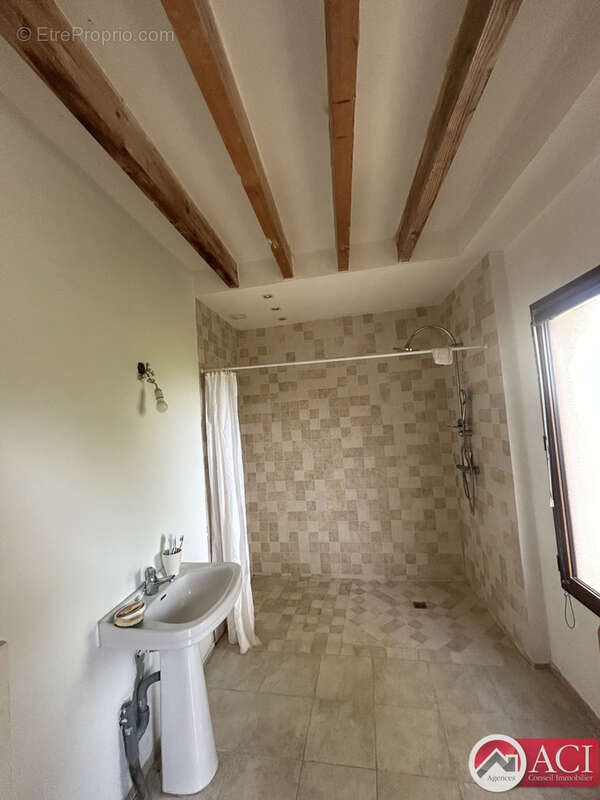 Maison à SAINTE-GENEVIEVE