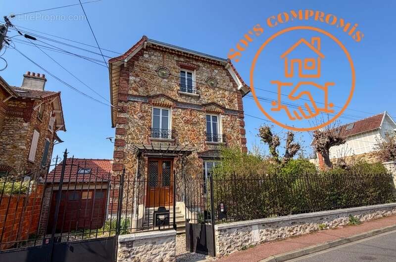 Maison à ERMONT