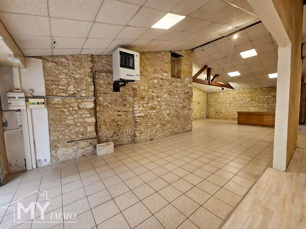 Commerce à SAINTE-FOY-LA-GRANDE