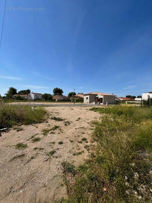 Terrain a batir - surface 579 m² -  corneilla del vercol - a 5min de perpignan - photo 3