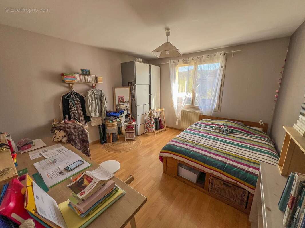 Maison à SAINT-REMY-LES-CHEVREUSE