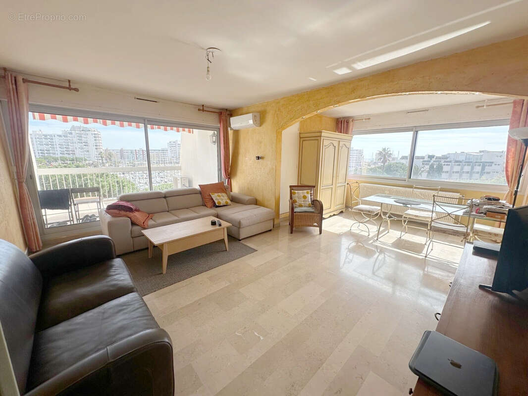 Appartement à CANDILLARGUES