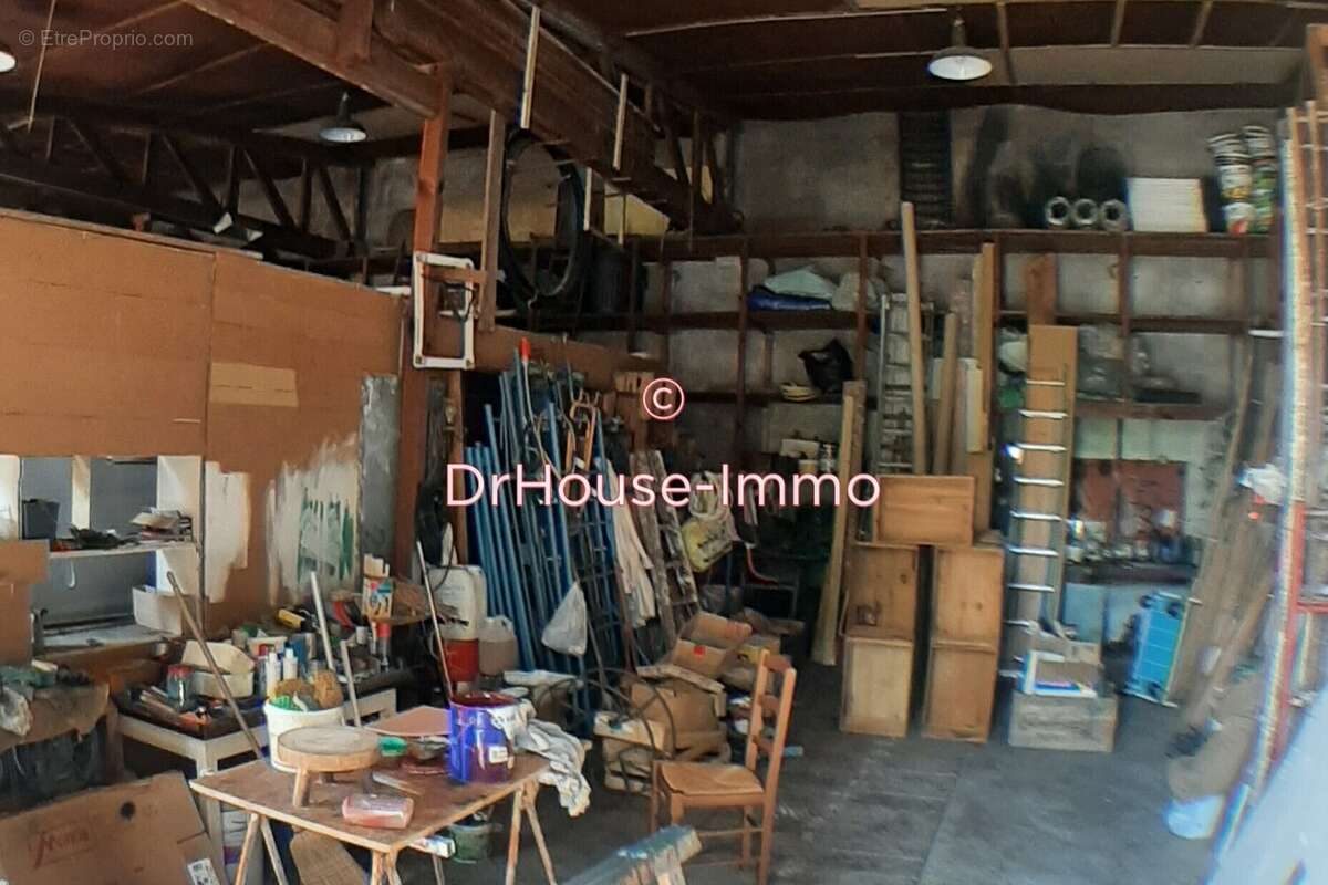 Appartement à LESPERON