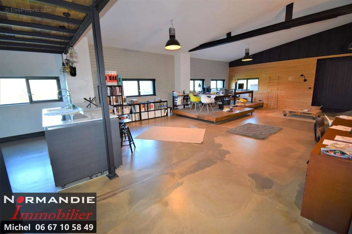 Commerce à RONCHEROLLES-SUR-LE-VIVIER