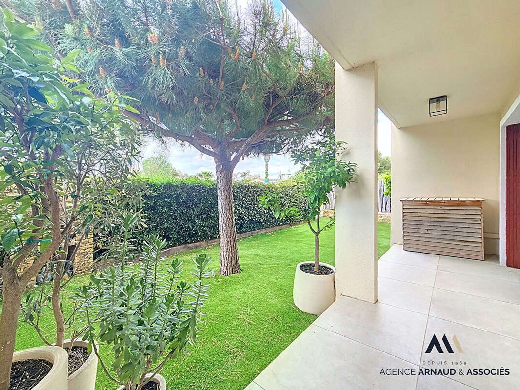 Appartement à SAINT-CYR-SUR-MER