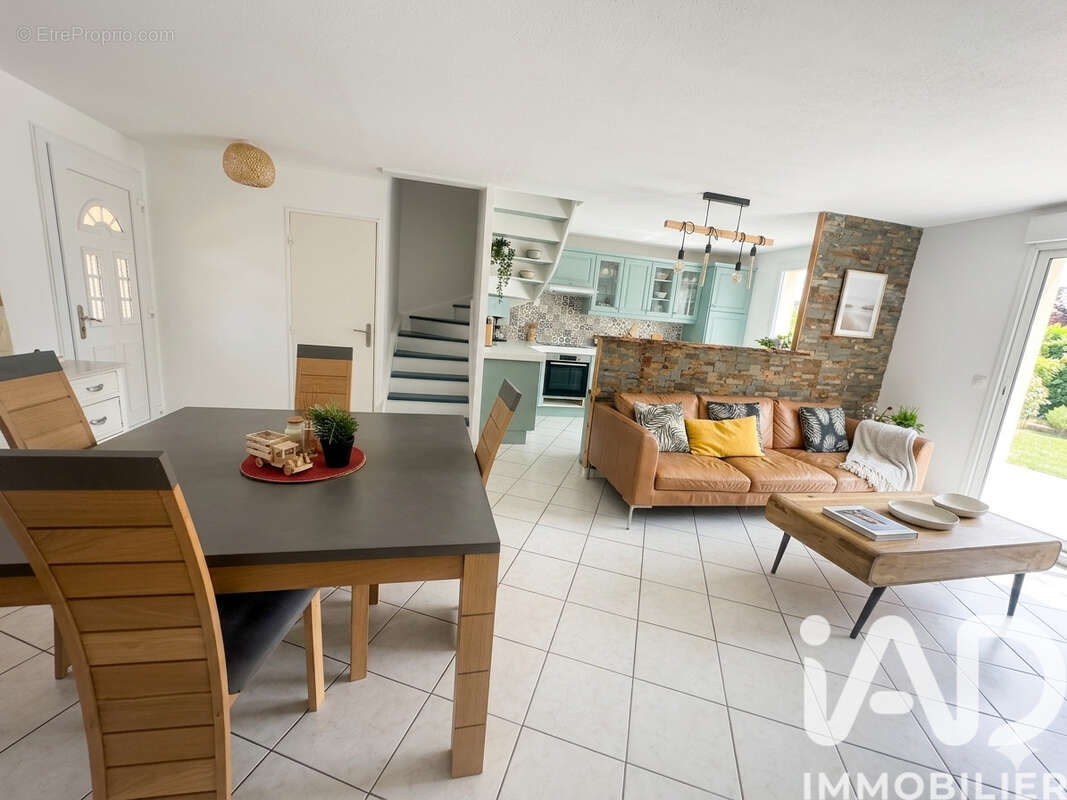 Photo 2 - Maison à HYERES