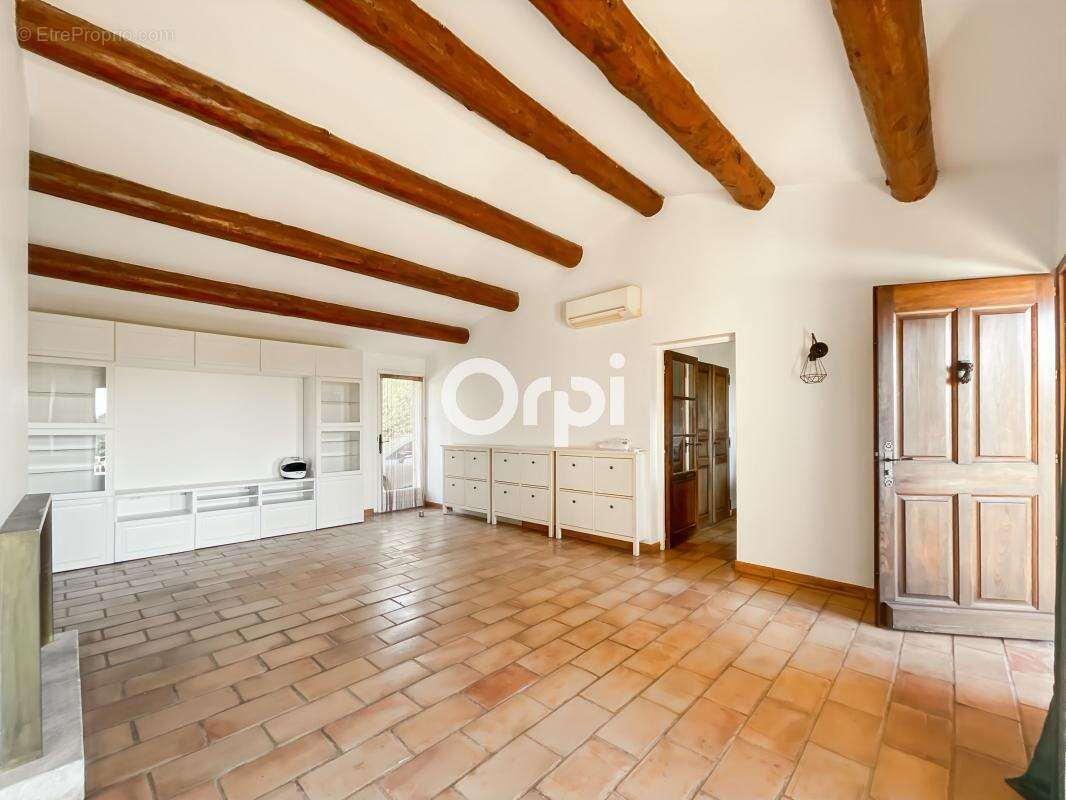 Maison à ROQUEVAIRE