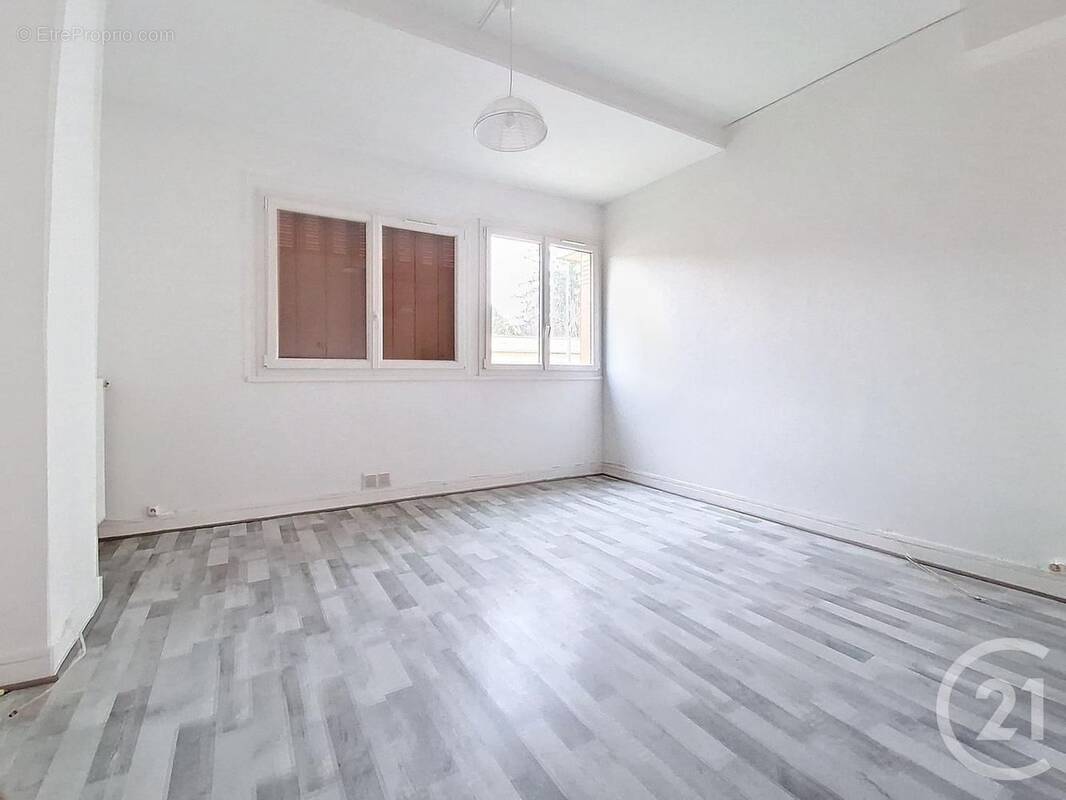 Appartement à MELUN