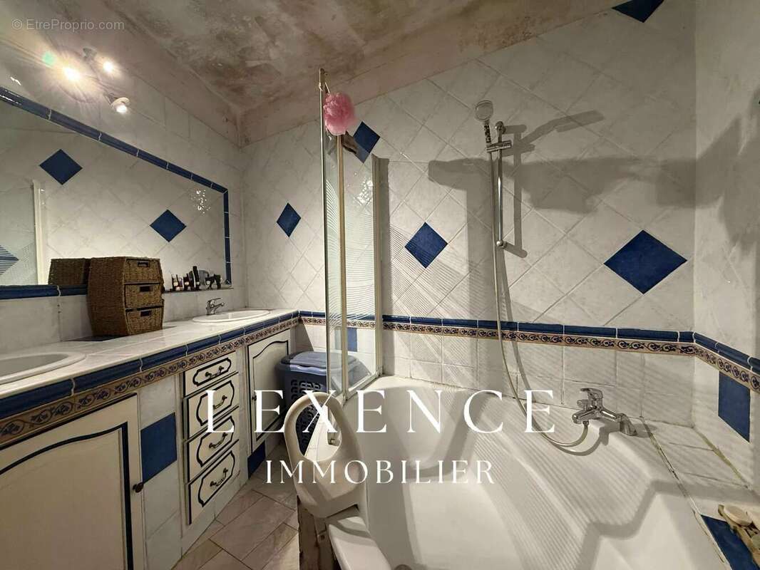 Appartement à ORGON