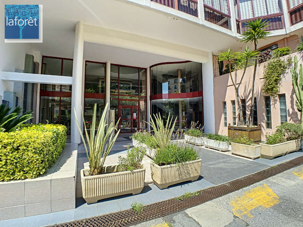 Appartement à MENTON