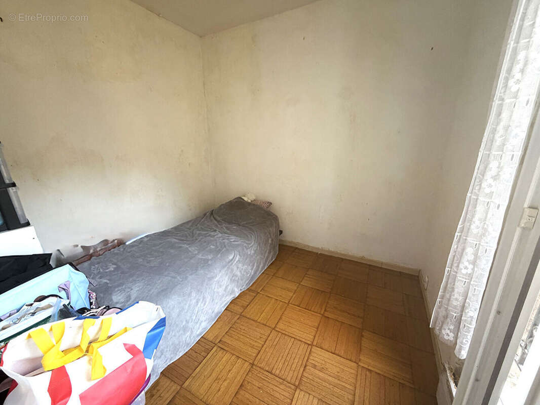 Appartement à LEVALLOIS-PERRET