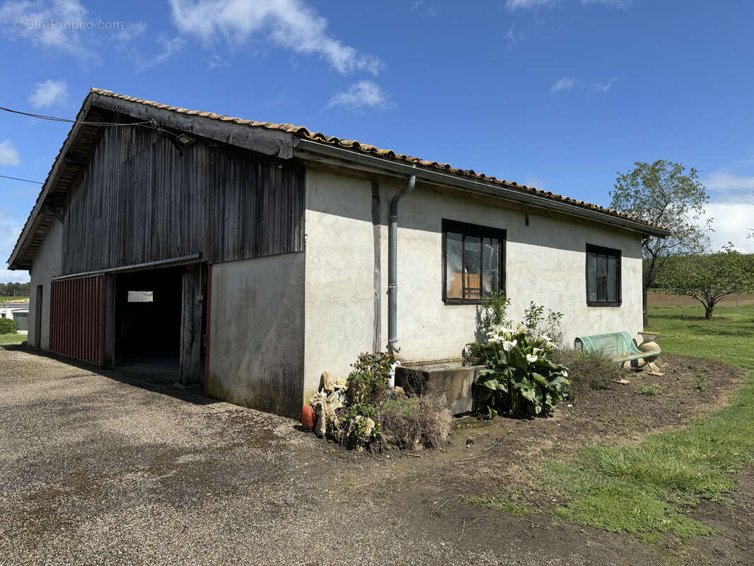 Maison à SAINT-BARTHELEMY-D'AGENAIS