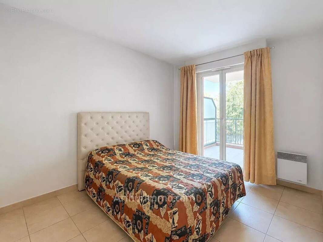 Appartement à MOUANS-SARTOUX