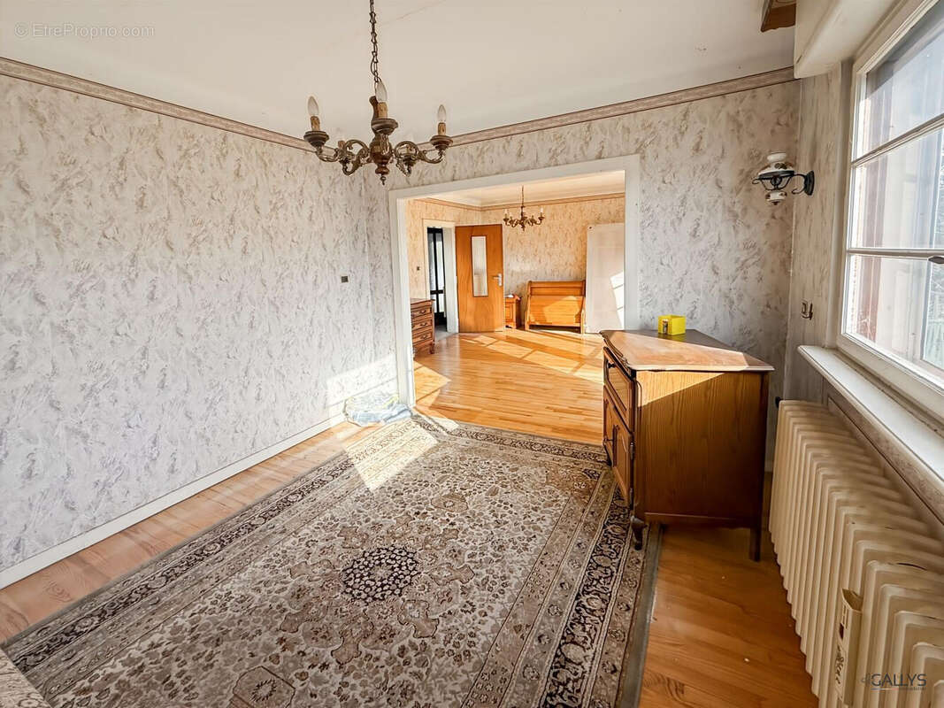 Maison à MONTIGNY-LES-METZ