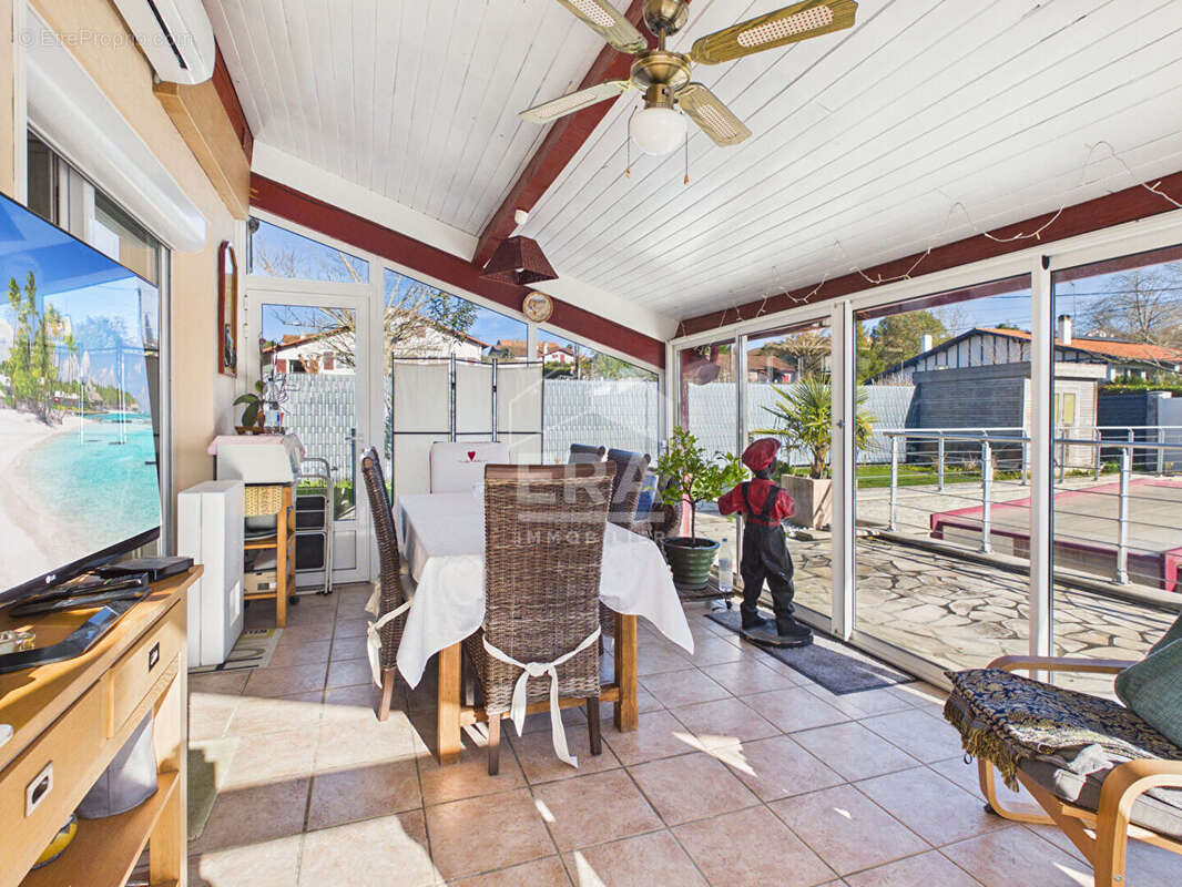 Urcuit - Vente Maison - piscine - photo 9