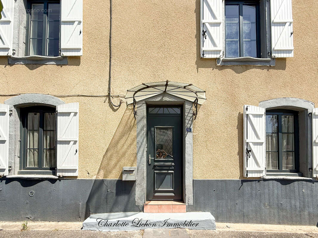 Maison à PONT-DU-CHATEAU
