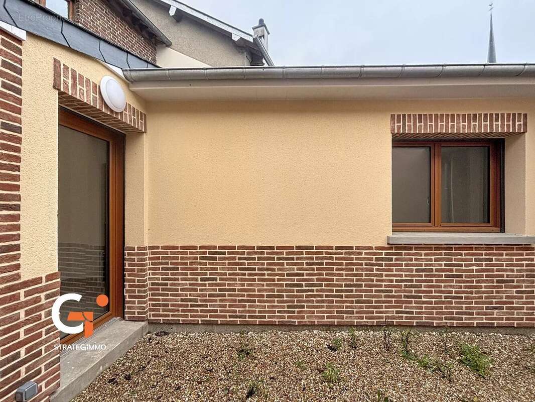 Maison à LA FEUILLIE