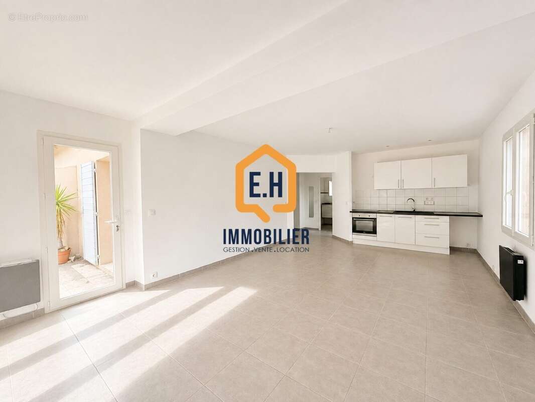 Appartement 57 m² à Toulon  - photo 2