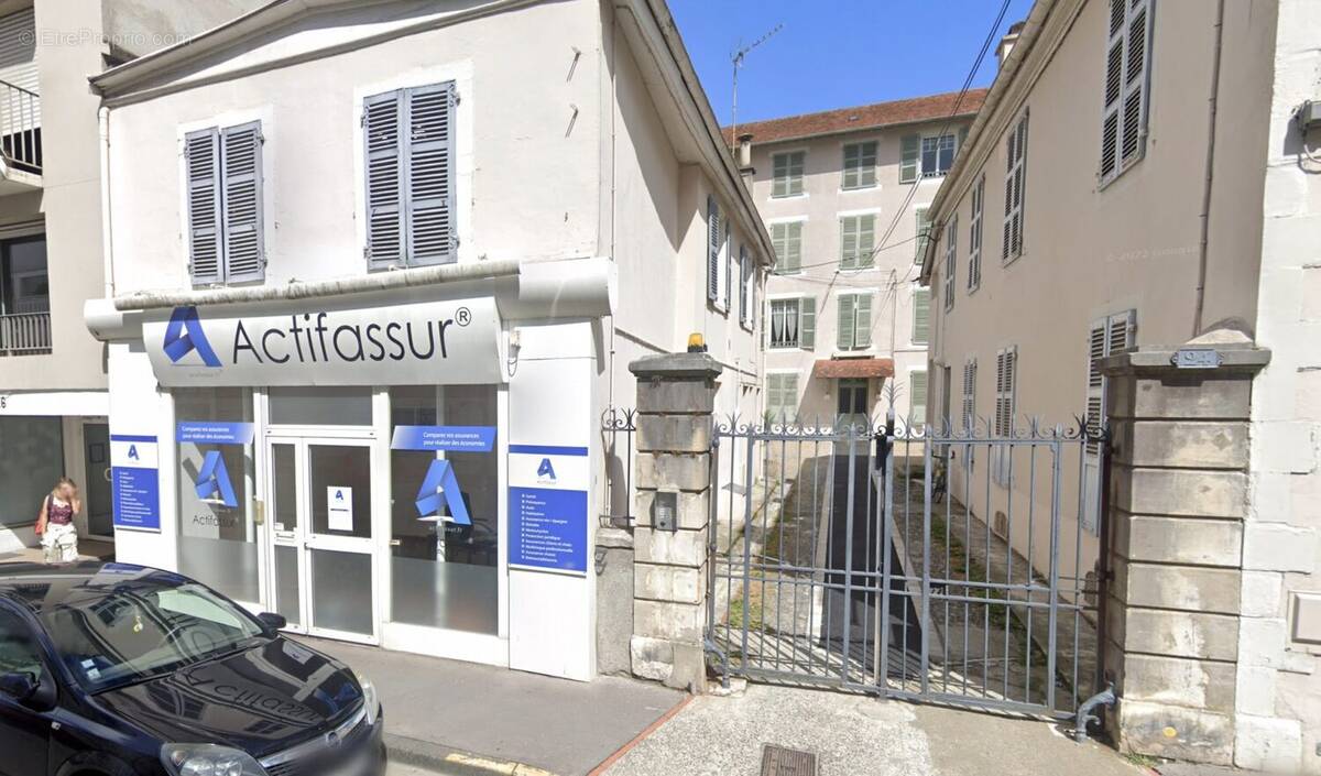 Commerce à PAU
