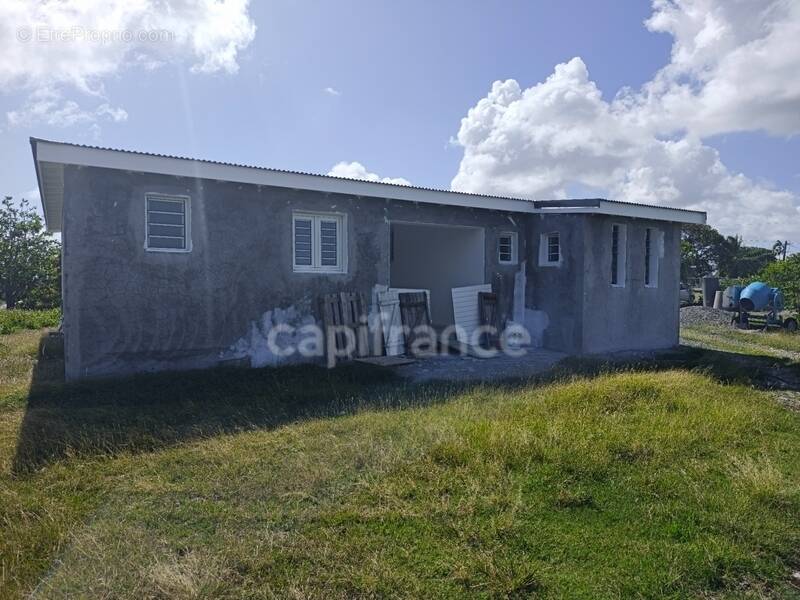 Maison à SAINTE-ANNE