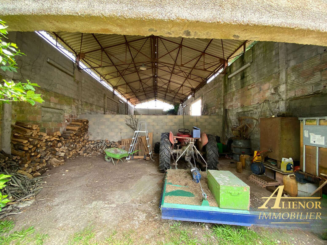 Propriété équestre d'exception sur 42 hectares - vue panoramique et tranquillité absolue! - photo 13