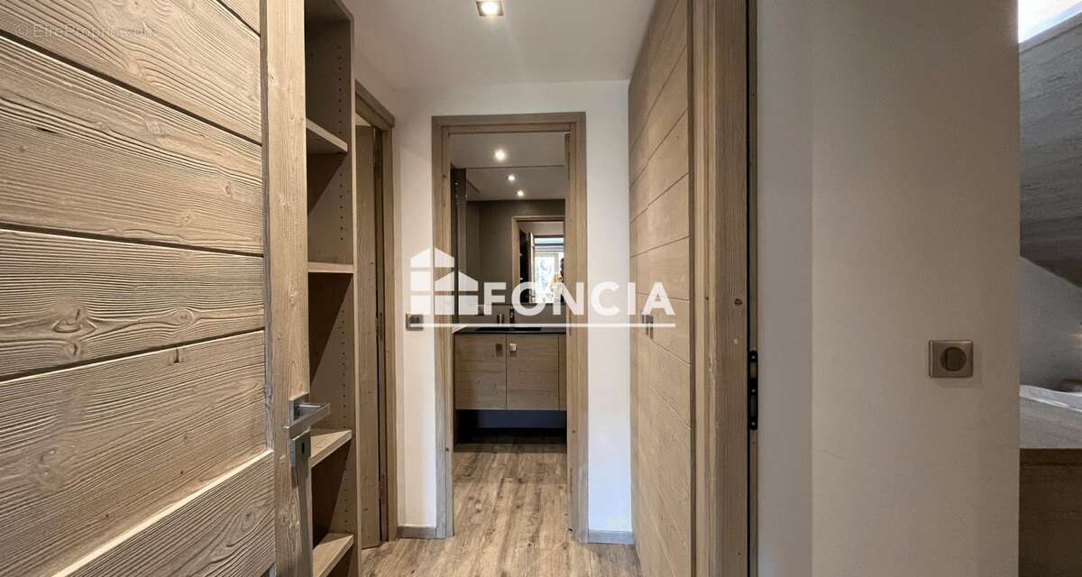 Appartement à LES ALLUES