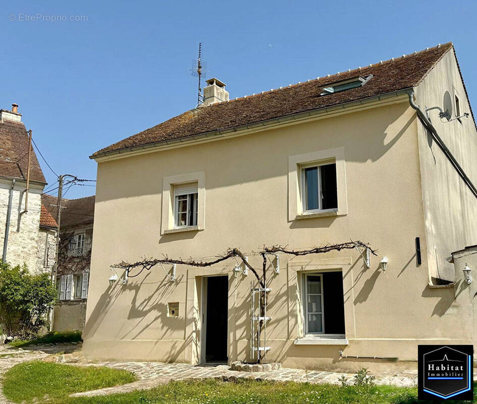 Maison à LE PLESSIS-BELLEVILLE