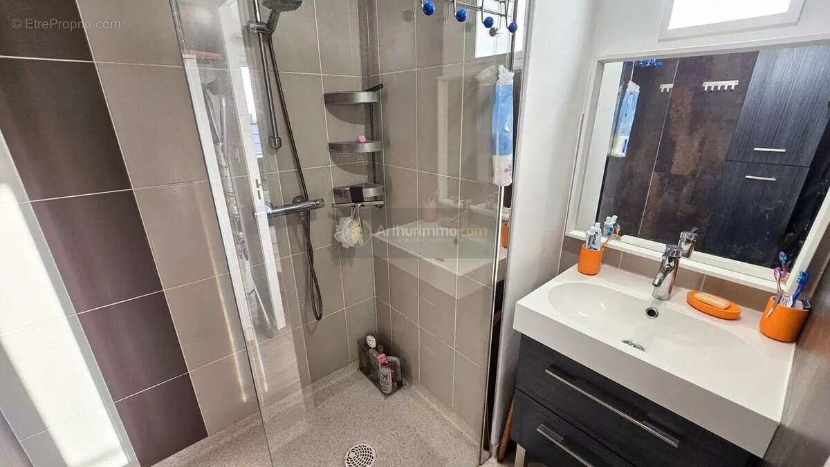 Appartement à LE RELECQ-KERHUON