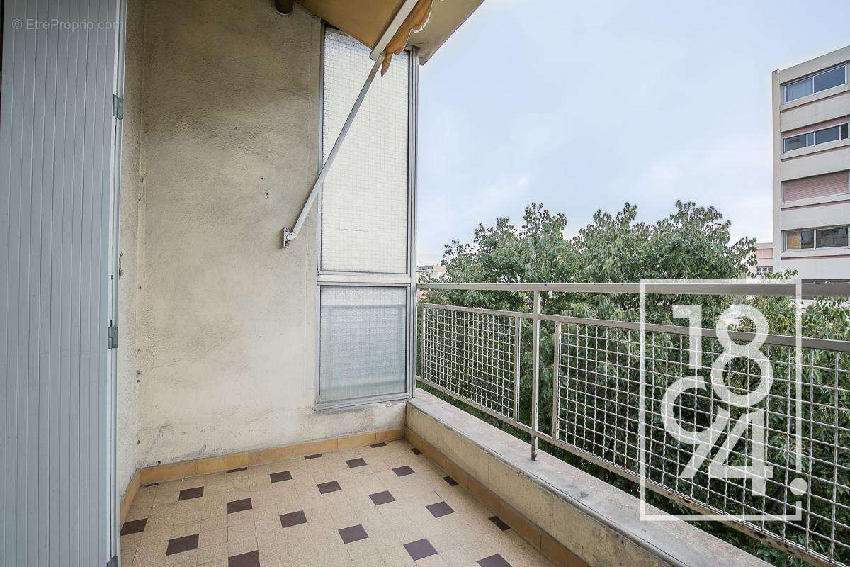Appartement à MARSEILLE-5E