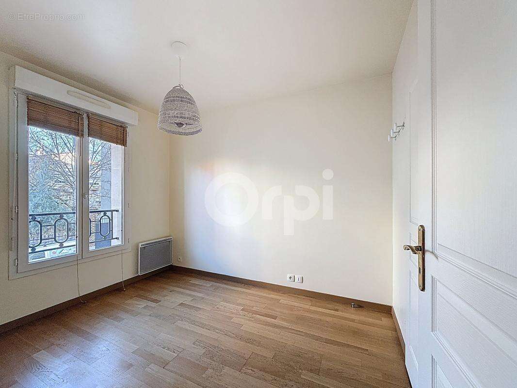 Appartement à NOGENT-SUR-MARNE