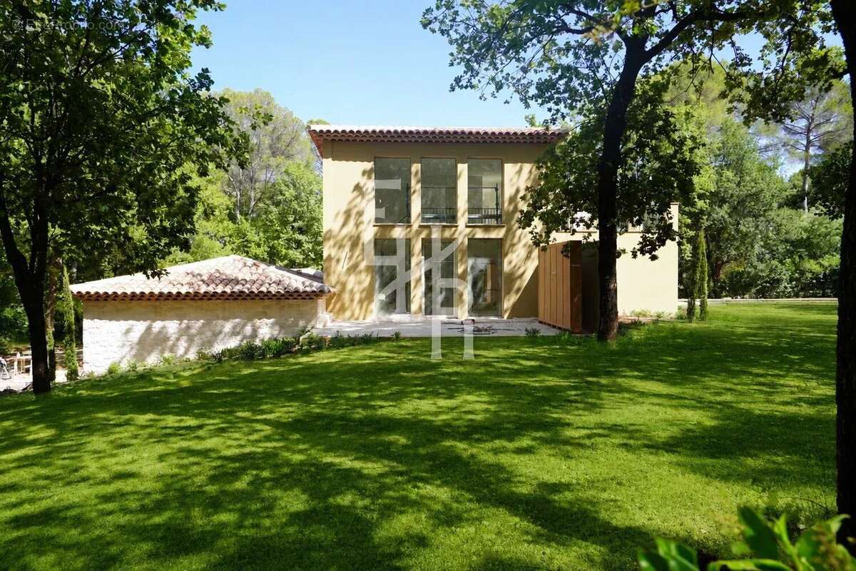 Maison à MOUGINS