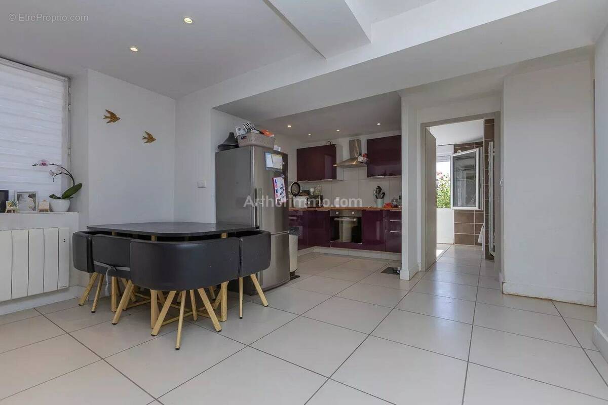 Appartement à VASSELIN