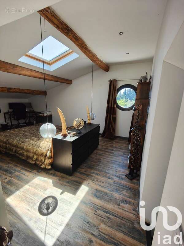 Photo 8 - Maison à SENAS