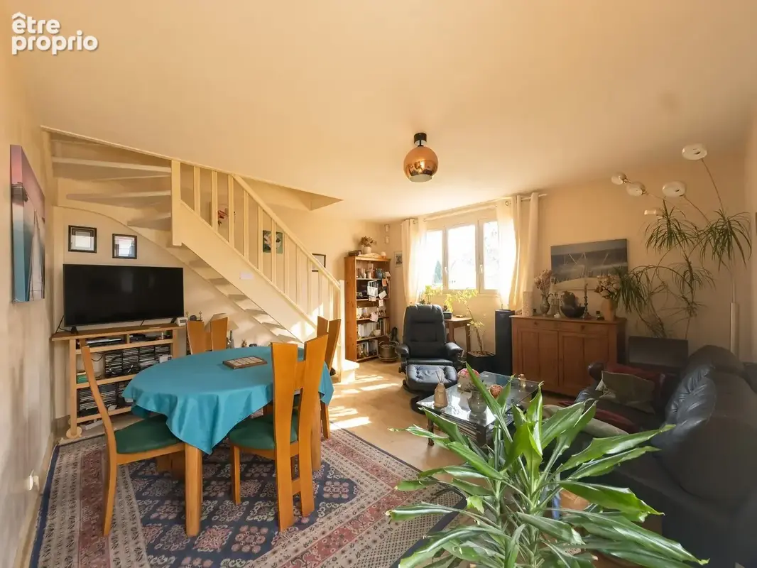 Appartement 3 pièces 62 m² à vendre à Plaisir (78370) - photo 2