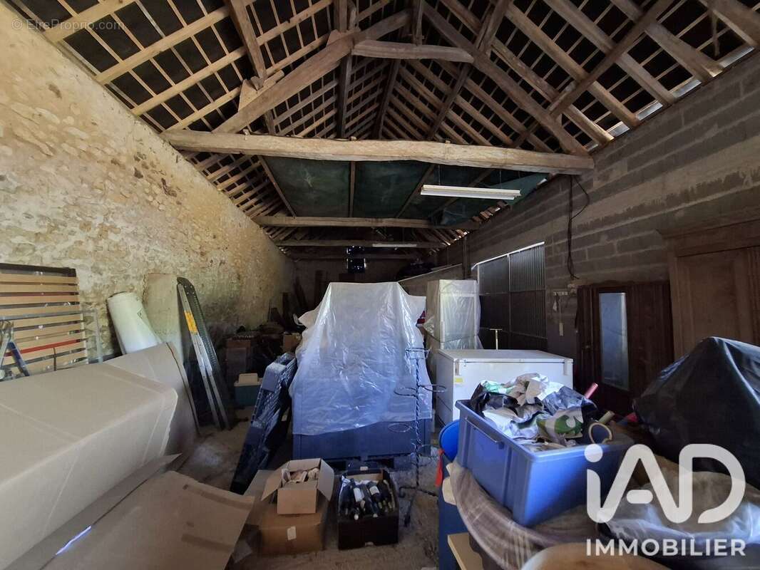 Maison 96 m² à Mezieres-Sous-Lavardin  - photo 6