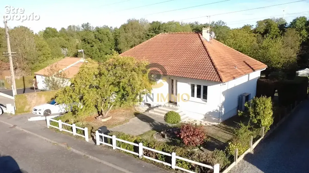 Maison 7 pièces 121 m² à vendre à Saint-Aubin-Le-Cloud (79450) - photo 1