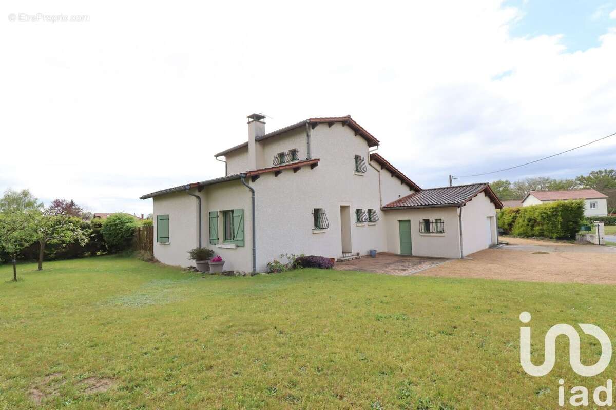 Photo 2 - Maison à LEZOUX