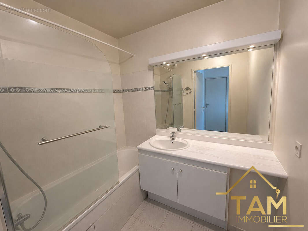 Appartement 66 m² à Saint-Cyr-L'ecole  - photo 7