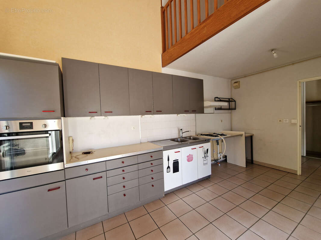 Appartement à COUZON-AU-MONT-D'OR