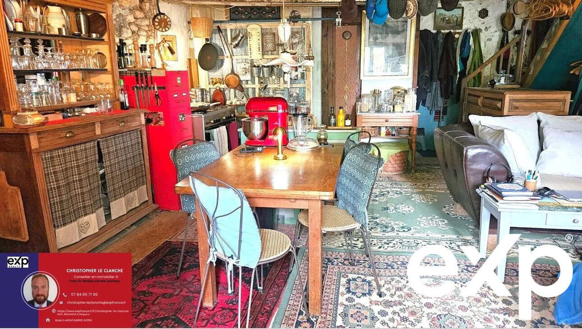 Maison à NANTEUIL-AURIAC-DE-BOURZAC